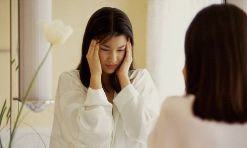 女朋友说头疼怎么回复安慰她?